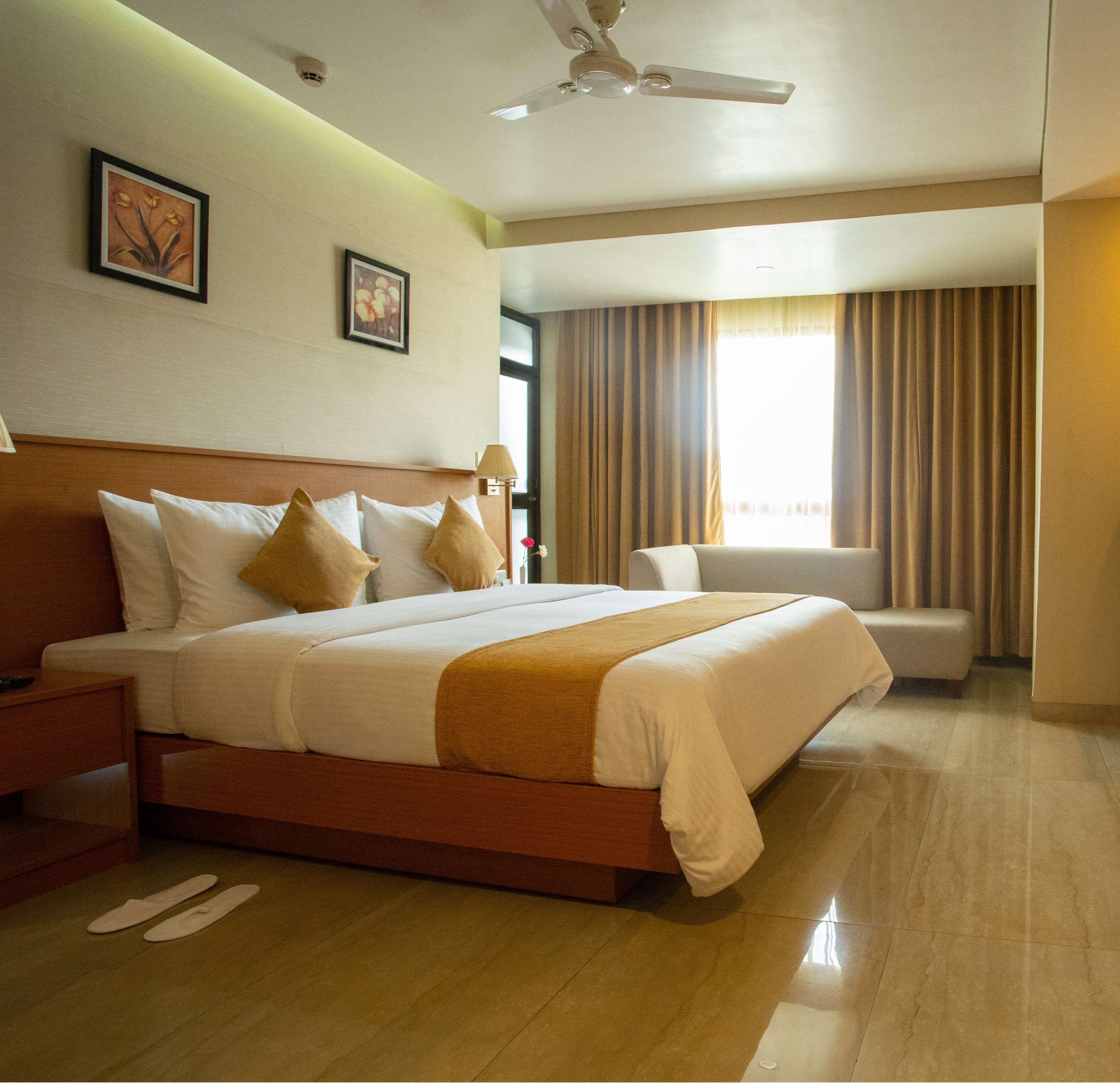 Classic Grande,A Member Of Radisson Imphal Exterior foto